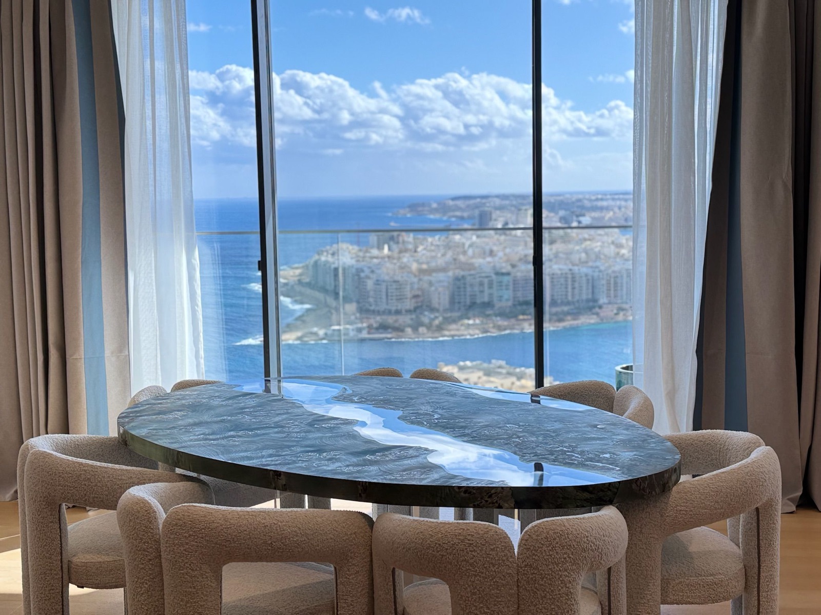 Mercury Towers Penthouse Suite